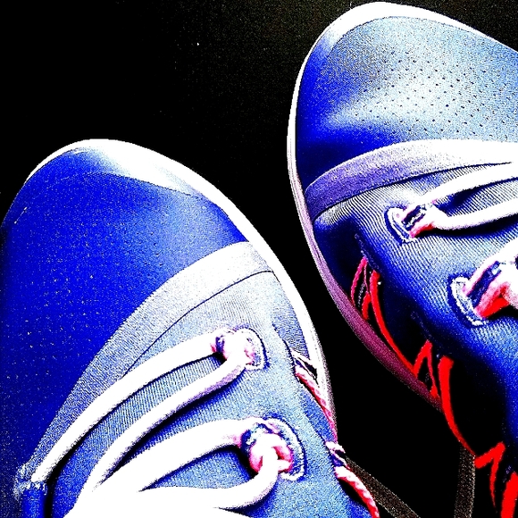 🆕 3.5 YOUTH UNDER ARMORE - Picture 3 of 6